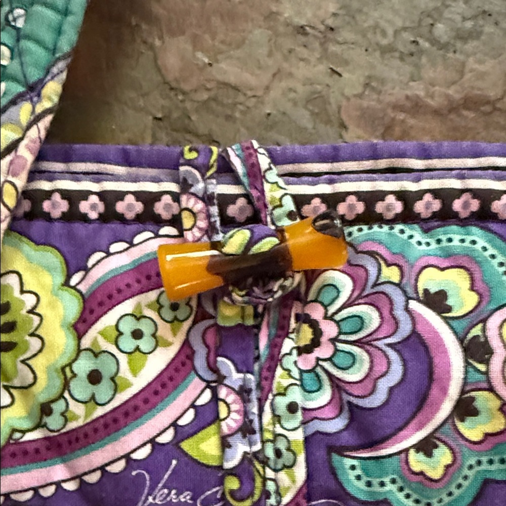 Vibrant Paisley Tote Bag Vera Bradley purple 14 by 16. Pockets. Tortoise latch - Picture 2 of 8